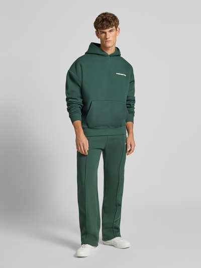 PROHIBITED Sweatpants mit elastischem Bund Dunkelgruen 1