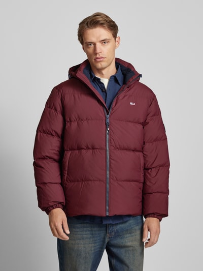 Tommy Jeans Regular Fit Daunenjacke mit Federanteil Bordeaux 4