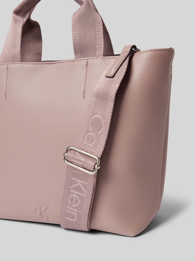 Calvin Klein Jeans Handtasche mit Tragehenkel Mauve 2