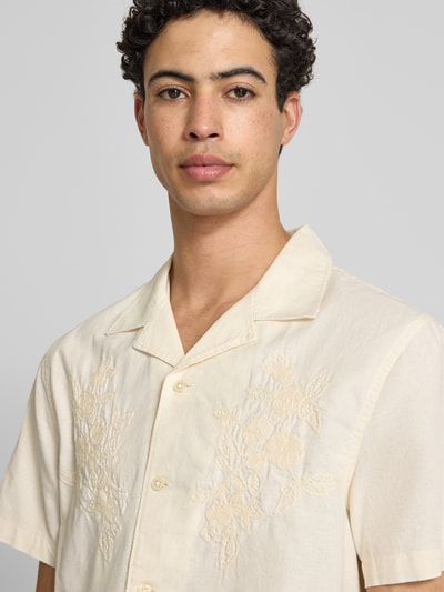 Levi's® Regular Fit Freizeithemd aus Baumwoll-Leinen-Mix Modell 'SUNSET' Offwhite 3