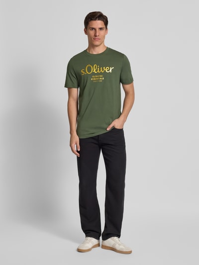 s.Oliver RED LABEL Regular Fit T-Shirt aus reiner Baumwolle Oliv 1