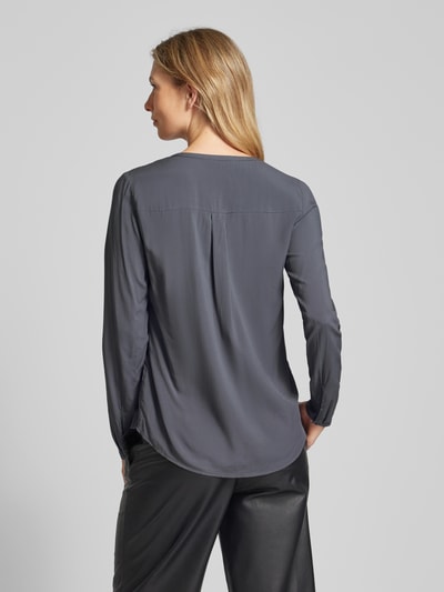 Christian Berg Woman Blouse met lange mouwen en serafinohals Middengrijs - 5