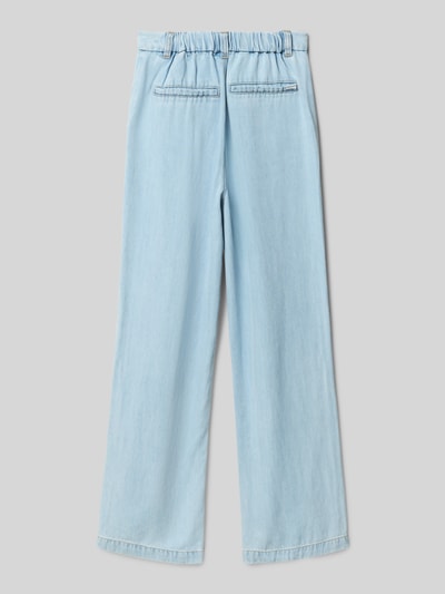 Produktfoto, Wide Fit Jeans aus reinem Lyocell Modell 'Alya' von CARS JEANS für kinder, hellblaue Farbe, Teilelastischer Bund, Gesäßtaschen, Innenbeinlänge 66 cm bei Größe 140, feine glatte Textur.