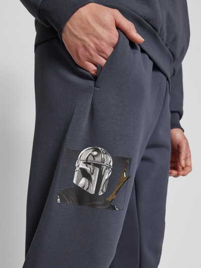 ADIDAS SPORTSWEAR Relaxed Fit Sweatpants mit Logo- und Star Wars®-Print Anthrazit 3