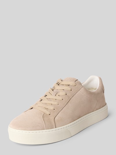 Produktfoto, Low Top Sneaker aus reinem Rindsleder von Marc O'Polo, beige Veloursleder, flache strukturierte Sohle, unifarben, Label-Details
