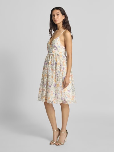 YAS Knielanges Kleid mit V-Ausschnitt Modell 'LEANNA' Ecru 1