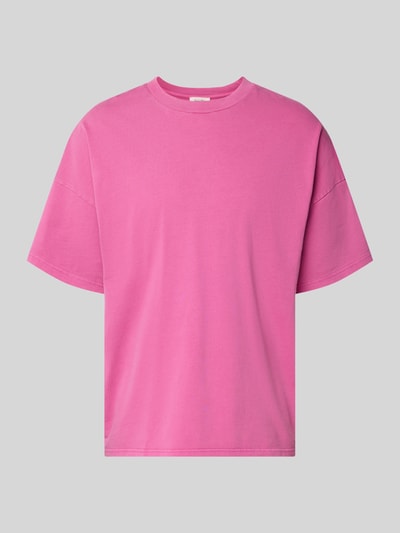 Produktfoto, T-Shirt mit geripptem Rundhalsausschnitt Modell 'FIZVALLEY' von American Vintage in Pink, lockerer Schnitt, reine Baumwolle, glatte Textur.