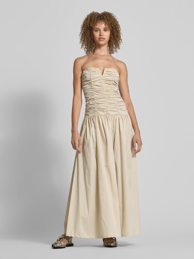 Amy Lynn Cocktailkleid mit Raffungen Modell 'Shyla' Offwhite 4