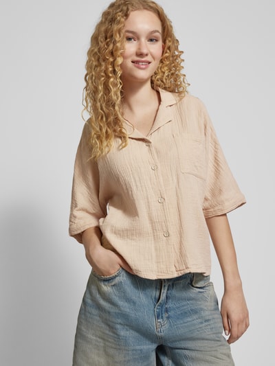 Only Bluzka koszulowa krótka z fakturowanym wzorem model ‘LTHYRA’ Piaskowy 3