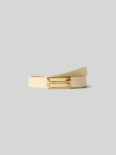 Produktfoto, Gürtel mit Logo-Detail von Victoria Beckham in Beige, glänzendes Design, schmale Passform, Strukturmuster, goldene Pinschließe, 2 cm breit.