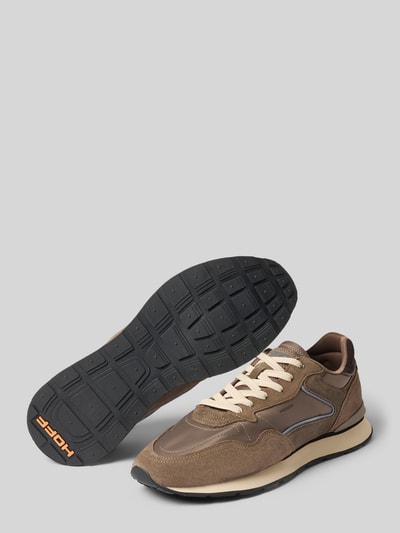 Produktfoto, Sneaker aus Leder-Mix Modell 'City' von HOFF in Braun mit Kontrastbesatz, strukturierter Sohle und Label-Print, Herren Sneaker