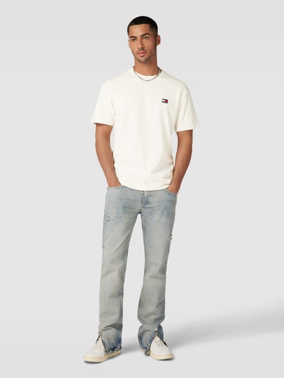 Tommy Jeans T-Shirt mit Rundhalsausschnitt Modell 'BADGE' Offwhite 1