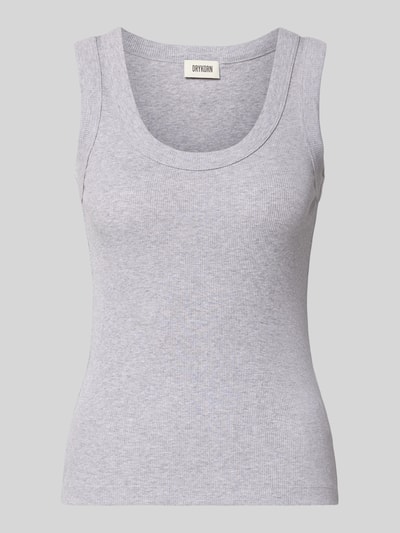 Produktfoto, top z efektem prążkowania, model 'TAVIRA' od DRYKORN, bawełna, krój slim fit, okrągły dekolt, długość tyłu 53 cm w rozmiarze S