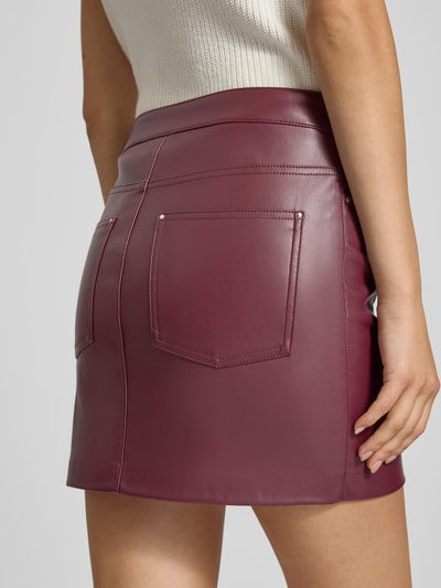 Noisy May Minirok in leerlook, model 'KATE' Donkerrood - 3