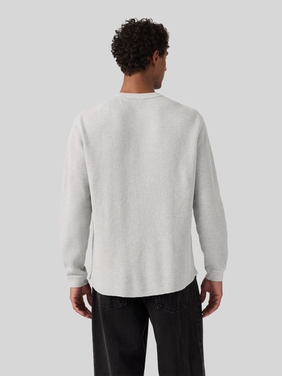 Levi's® Relaxed Fit Langarmshirt aus reiner Baumwolle Hellgrau Melange 5