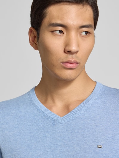 Christian Berg Men Gebreide pullover met V-hals Lichtblauw gemêleerd - 3