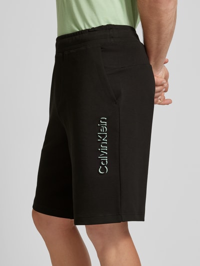 CK Calvin Klein Comfort fit sweatshorts met gestileerde steekzak Zwart - 3