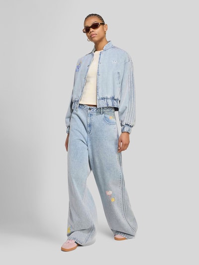 adidas Originals Relaxed Fit Jeansjacke aus reiner Baumwolle mit Stickereien Jeansblau 1
