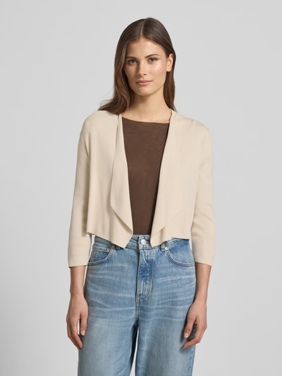 Vrouwenmodel draagt Strickjacke in offener Passform mit 3/4-Arm van comma in beige, viscosemix, open fit, gladde textuur, vooraanzicht bovenlichaam.