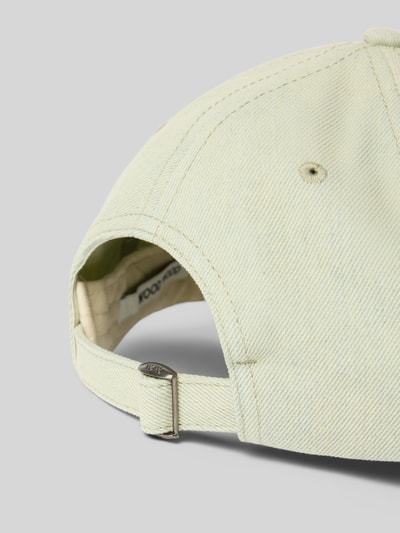 Produktfoto, Basecap mit Logo-Stitching von Wood Wood z mieszanki bawełny z otworami wentylacyjnymi oraz regulowaną patką z tyłu