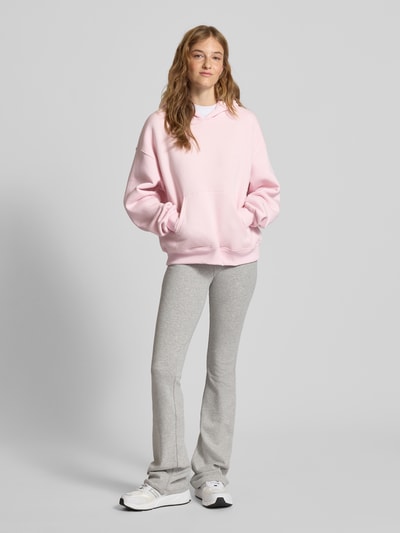 Gina Tricot Oversized Hoodie mit Kapuze Rosa 1
