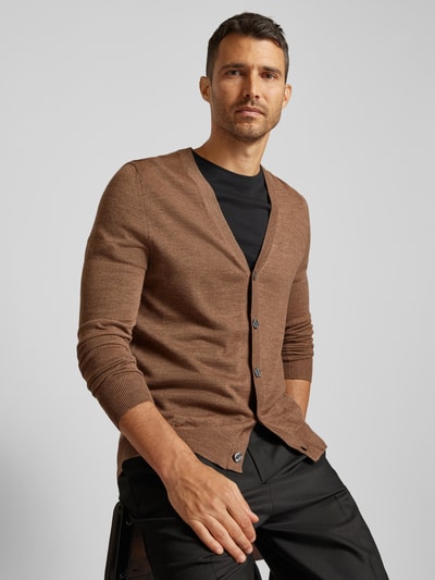 Christian Berg Men Slim Fit Cardigan aus Woll-Mix mit V-Ausschnitt Mittelbraun Mel 3