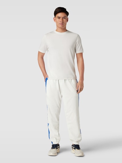 Lacoste Regular Fit Sweatpants mit Logo-Badge Offwhite 1