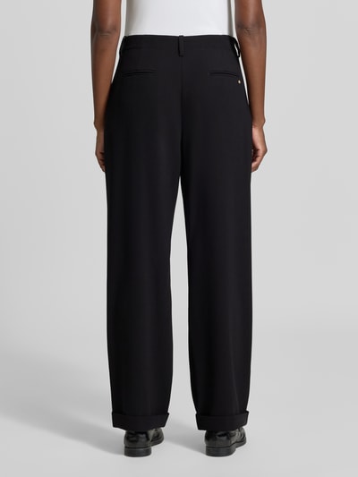 Armani Exchange Relaxed Fit Stoffhose mit Kellerfalten Black 5