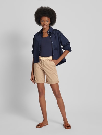 Esprit Regular Fit Shorts mit Gürtel in Flecht-Optik Taupe 1