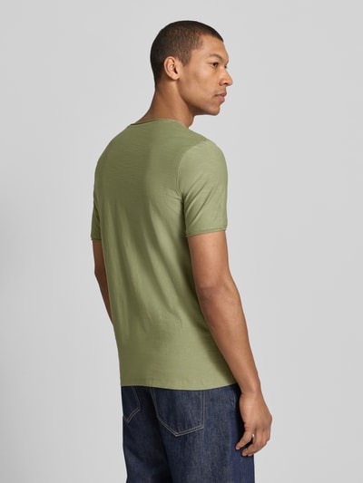 MCNEAL T-Shirt mit V-Ausschnitt Lind 5