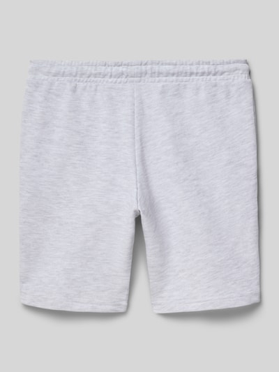 Produktfoto, Shorts mit Logo-Print Modell 'GORDON' von Jack & Jones aus hellgrauem Baumwoll-Mix mit elastischem Bund und Seitentaschen, lockerer Schnitt, strukturierte Oberfläche.