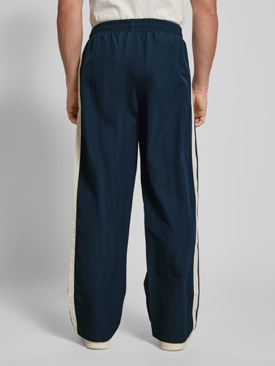 PROHIBITED Sweatpants mit elastischem Bund Marine 5