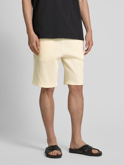 Casual Friday Shorts mit Strukturmuster Modell 'ULFO' Offwhite 4
