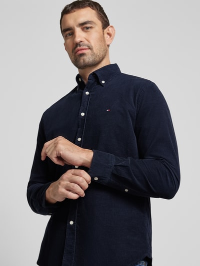 Tommy Hilfiger Regular Fit Cordhemd mit Button-Down-Kragen Modell 'SOLID' Marine 3