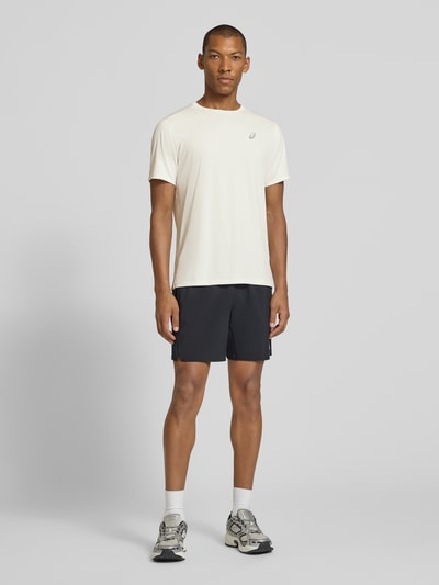 ASICS Regular Fit T-Shirt mit Logo-Print Offwhite 1