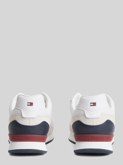 Tommy Hilfiger Sneakersy z naturalnej skóry z detale z logo Biały 4