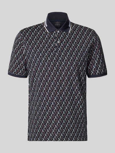 Produktfoto, Slim Fit Poloshirt im Allover-Look von bugatti aus Baumwoll-Mix mit Stretch-Anteil, Knopfleiste, dunkle Grundfarbe, grafisches Muster