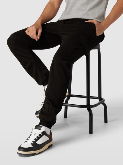 URBAN CLASSICS Joggingbroek met cargozakken in effen design Zwart - 3