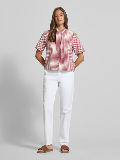 s.Oliver RED LABEL Chinosy o kroju tapered z mieszanki bawełny Biały 1