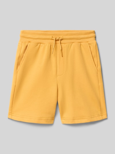 Produktfoto, Sweatshorts mit Seiten- und Gesäßtaschen von Mayoral in Gelb, Baumwoll-Mix mit Stretch-Anteil, Gerader-Schnitt, elastischer Bund mit Tunnelzug, Bundweite 28 cm, Innenbeinlänge 13 cm, glatte Struktur