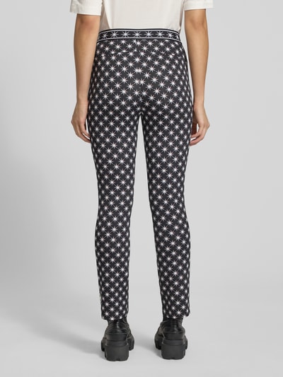 Marc Cain Spodnie materiałowe o kroju flared fit z elastycznym pasem Czarny 5