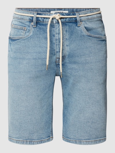 REVIEW Jeansshorts im Used-Look Hellblau 2