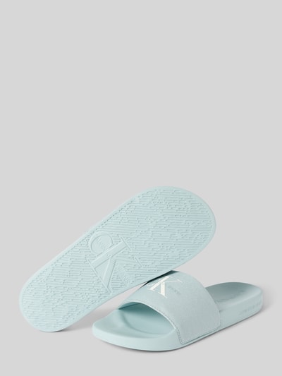 Calvin Klein Jeans Slides mit Label-Print Hellblau 4