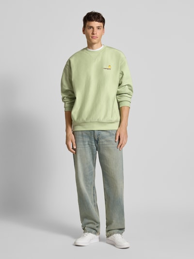 Carhartt Work In Progress Sweatshirt mit Rundhalsausschnitt und Label-Stitching Hellgruen 1