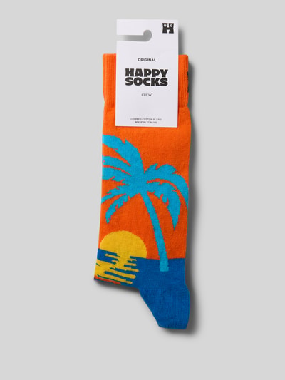 Produktfoto, Socken mit Label-Print von Happy Socks im farbenfrohen Orange mit blauem Palmenmotiv, Baumwoll-Mix mit Stretch-Anteil, körpernaher Schnitt, gerippter Abschluss.