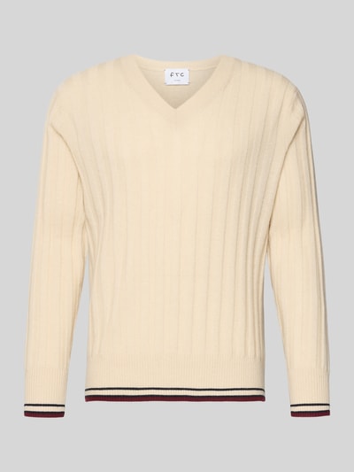 Produktfoto, cremefarbener Kaschmirpullover mit gerippten Abschlüssen von FTC-Cashmere, V-Ausschnitt, Regular-Fit, reine Kaschmirwolle