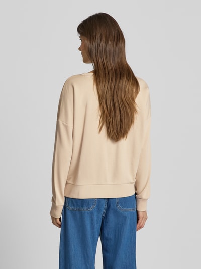 Brax Sweatshirt mit Label-Details Modell 'Bona' Offwhite 5