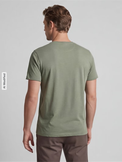MCNEAL T-Shirt mit V-Ausschnitt Lind 5