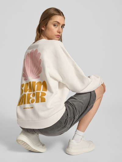 Colourful Rebel Sweatshirt mit Label-Print Modell 'Summer Shell' Offwhite 3