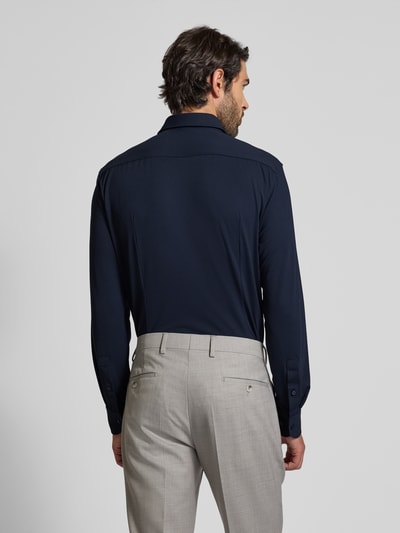 BOSS Slim Fit Businesshemd aus Performance Stretch Modell 'HANK' Marine 5